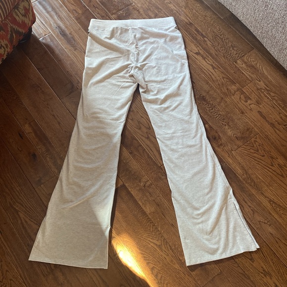 NWT Jockey Organic Cotton Blend Flare Pant Women’s Size Small in Oatmeal Heather - Picture 4 of 8